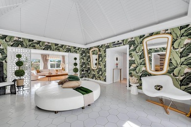 Palm Springs meets South Florida in this distinctive mid-century - photo 10