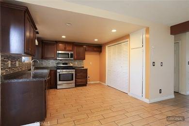 Welcome to Midtown Village! This 3-bedroom, 1.5-bath PUD offers - photo 7