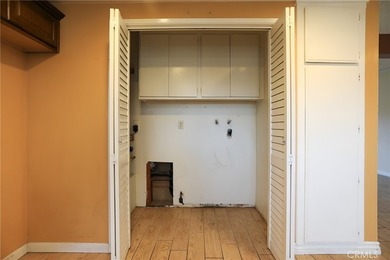 Welcome to Midtown Village! This 3-bedroom, 1.5-bath PUD offers - photo 9