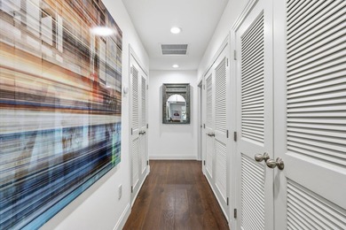 Remodeled 4BR, 4.5BA ground-floor end-unit incl. 1/1 guest suite - photo 31