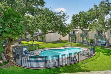 Wonderful Rockport Country Club condo with a pool just outside - photo 32