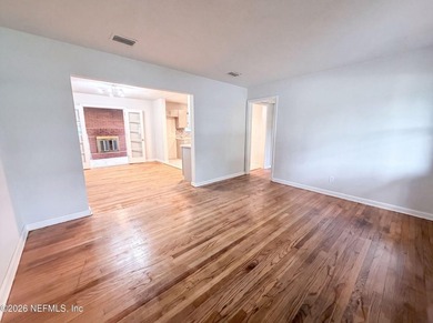 6309 Pine Cove Ln is a one-story Jacksonville single-family home - photo 3