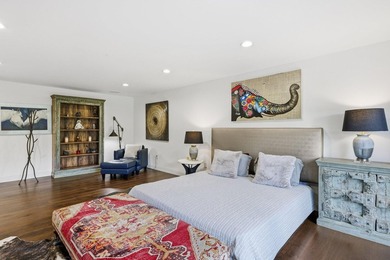 Remodeled 4BR, 4.5BA ground-floor end-unit incl. 1/1 guest suite - photo 35