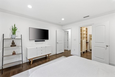 Remodeled 4BR, 4.5BA ground-floor end-unit incl. 1/1 guest suite - photo 44