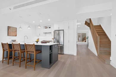 Welcome to this 3 Bedroom, 3 Bath Beachside Townhouse with - photo 1