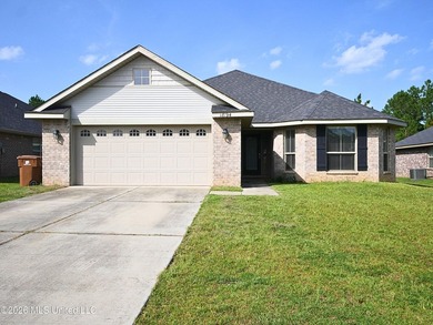 This beautifully maintained all-brick home, built just six years - photo 1