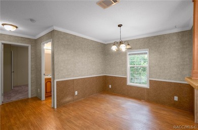 AFFORDABLE, UPDATED & MOVE-IN READY! Looking for space - photo 10