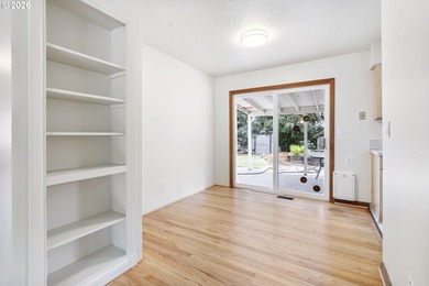 Opportunity knocks in the heart of Beaverton. This beautifully - photo 11