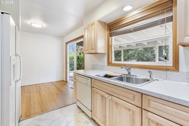 Opportunity knocks in the heart of Beaverton. This beautifully - photo 16