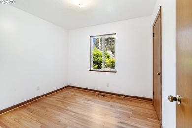 Opportunity knocks in the heart of Beaverton. This beautifully - photo 20