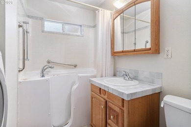 Opportunity knocks in the heart of Beaverton. This beautifully - photo 26