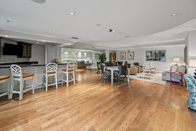 Perfectly located in the heart of West Palm Beach, this stylish - photo 30