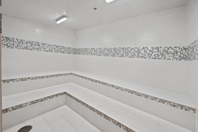 Perfectly located in the heart of West Palm Beach, this stylish - photo 31