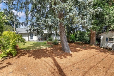 Opportunity knocks in the heart of Beaverton. This beautifully - photo 34