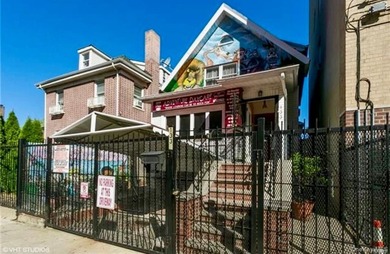 Welcome Home to this truly unique and versatile resident nestled - photo 1