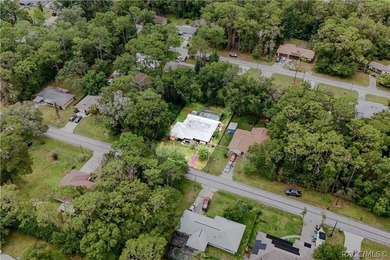 Beautifully maintained 4-bedroom, 2-bath pool home in the - photo 4
