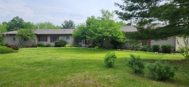 (private lake, pond, creek) Home For Sale in Dixon Illinois