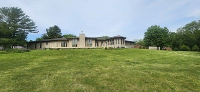 Beautiful 3-bedroom home featuring 2 ensuite bathrooms and a - photo 5