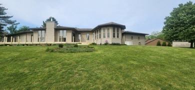 Beautiful 3-bedroom home featuring 2 ensuite bathrooms and a - photo 7