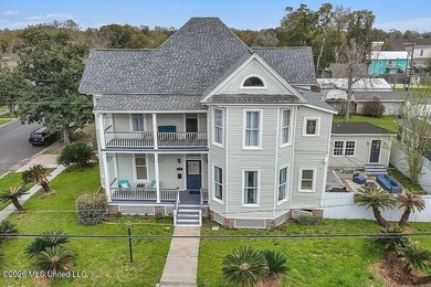 Experience the perfect blend of timeless Victorian elegance and - photo 3