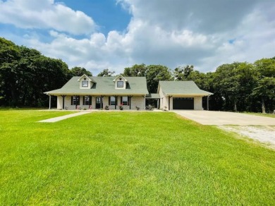 (private lake, pond, creek) Home For Sale in Pilot Point Texas