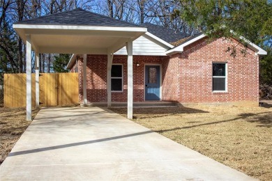 Lake Home For Sale in Payne Springs, Texas