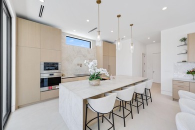 Brand-new modern waterfront estate offering the ultimate South - photo 13