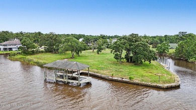 Discover a rare opportunity to own 12.65 acres of waterfront - photo 1