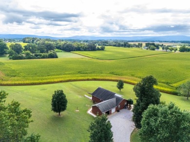 (private lake, pond, creek) Home For Sale in Winchester Tennessee