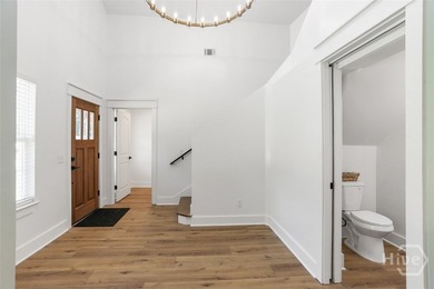 LIKE NEW WITH NO HOA! Completely renovated and move-in ready - photo 5
