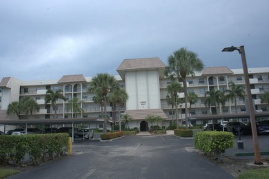 DONT MISS OUT THE LARGEST UNIT IN THE BUIDING 2 MASTER BEDROOMS - photo 1