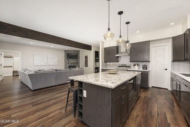 This stunning 4-bed, 3-bath mountain retreat combines luxury - photo 12