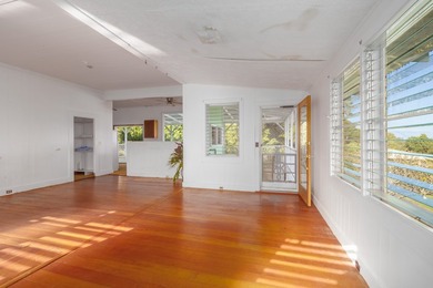 This classic Hawaiian plantation home overlooking Laupahoehoe - photo 12
