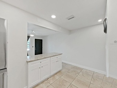 Beautifully Renovated 1-Bedroom Condo with Reserved Parking - - photo 12