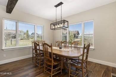 This stunning 4-bed, 3-bath mountain retreat combines luxury - photo 13