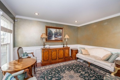 Welcome to luxury living *on* the Shaker Run Golf Course! This - photo 15