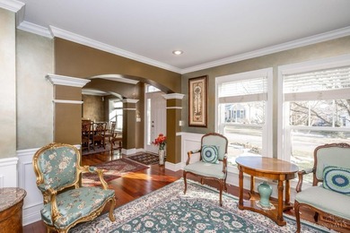 Welcome to luxury living *on* the Shaker Run Golf Course! This - photo 17
