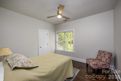 Beautifully Remodeled 4BR/3BA Home in Highly Sought-After - photo 22