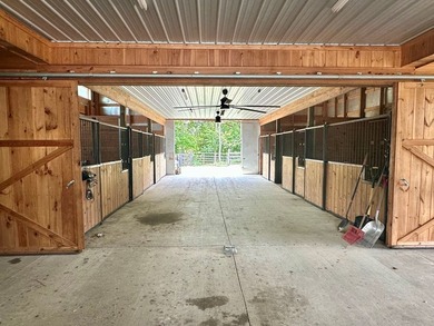 Welcome to this majestic 118-acre, fully fenced luxury estate - photo 25