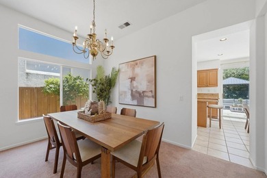 Welcome to this stunning 5-bedroom, 3.5-bathroom executive home - photo 25