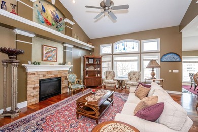 Welcome to luxury living *on* the Shaker Run Golf Course! This - photo 26