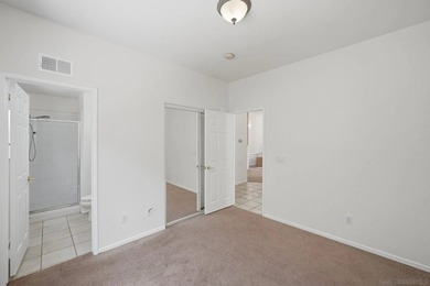 Welcome to this stunning 5-bedroom, 3.5-bathroom executive home - photo 27