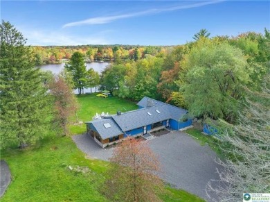 Lake Home For Sale in Coolbaugh, Pennsylvania