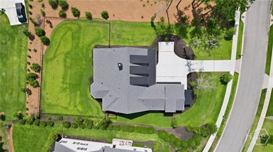 BETTER THAN NEW! Built in 2023, this custom home in The Reserve - photo 32