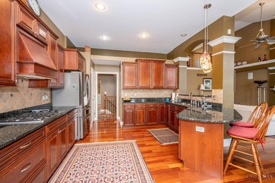 Welcome to luxury living *on* the Shaker Run Golf Course! This - photo 35