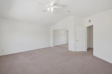 Welcome to this stunning 5-bedroom, 3.5-bathroom executive home - photo 38