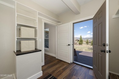 This stunning 4-bed, 3-bath mountain retreat combines luxury - photo 39