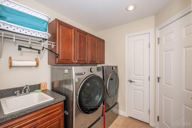 Welcome to luxury living *on* the Shaker Run Golf Course! This - photo 41