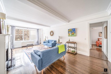 Lake Home For Sale in New York (Manhattan), New York