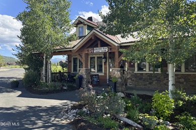 This stunning 4-bed, 3-bath mountain retreat combines luxury - photo 47